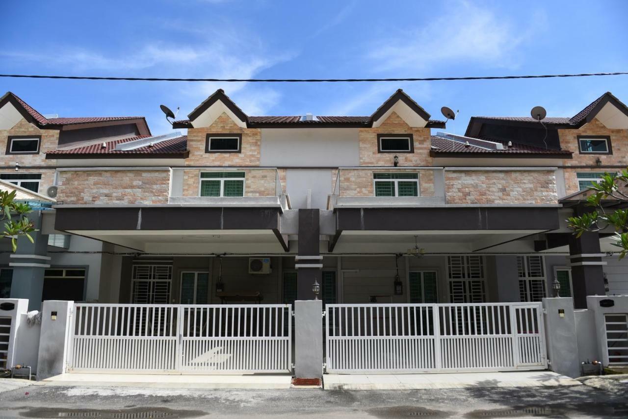 Langkawi Shell Out Villa Kuah Esterno foto