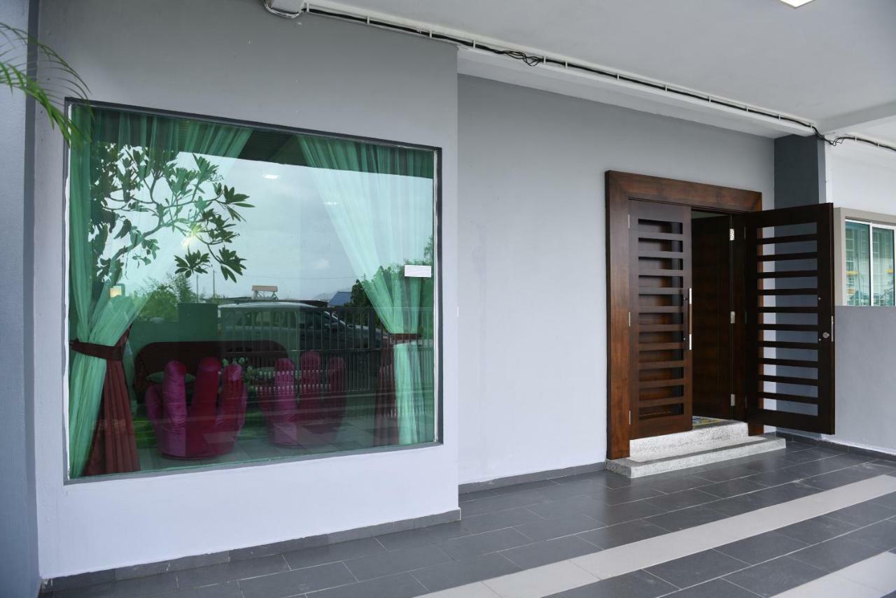 Langkawi Shell Out Villa Kuah Esterno foto